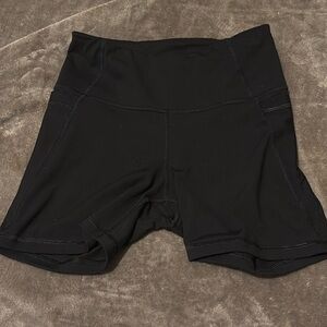 Old navy active  power press biker shorts